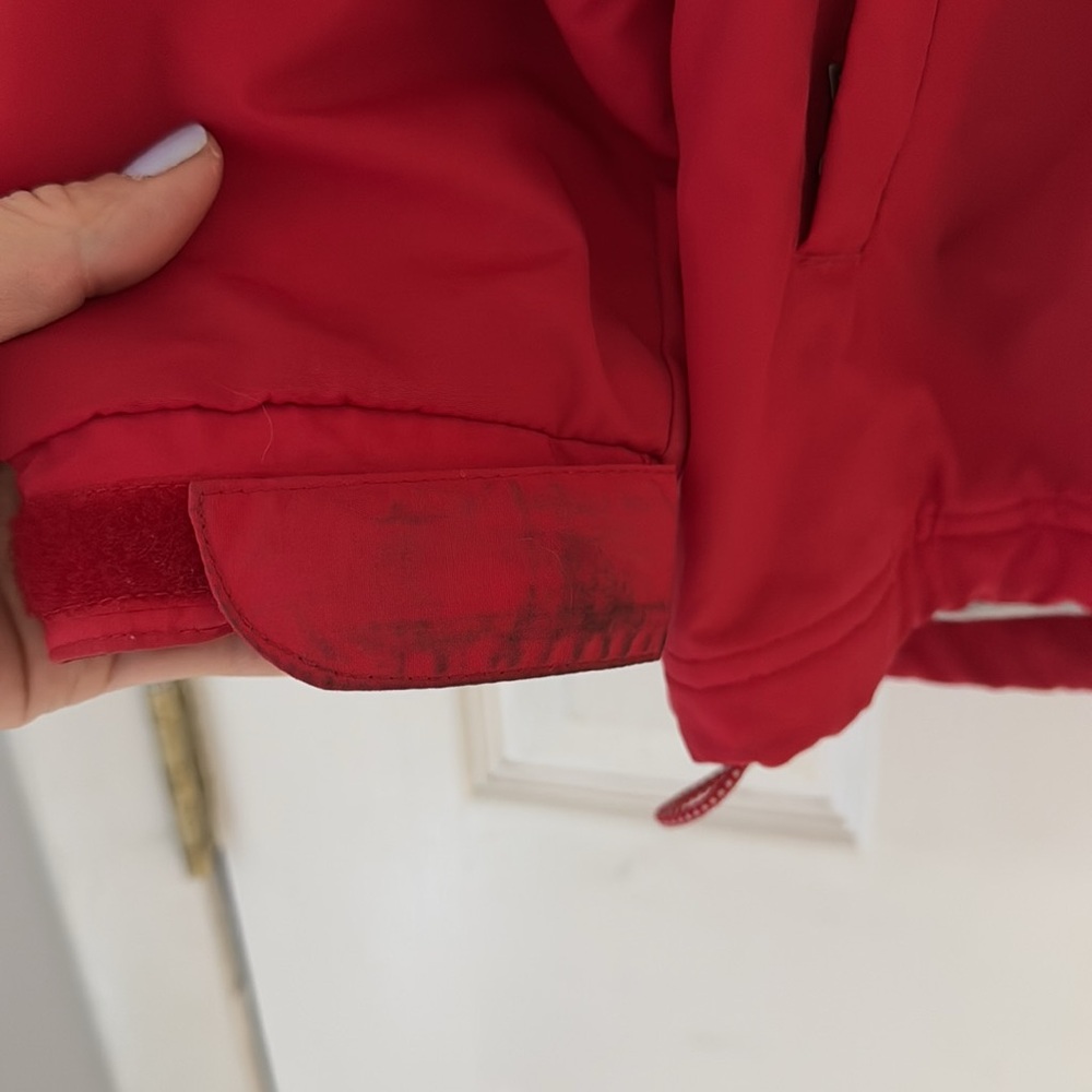 St. John’s University Windbreaker - Picture 4 of 6